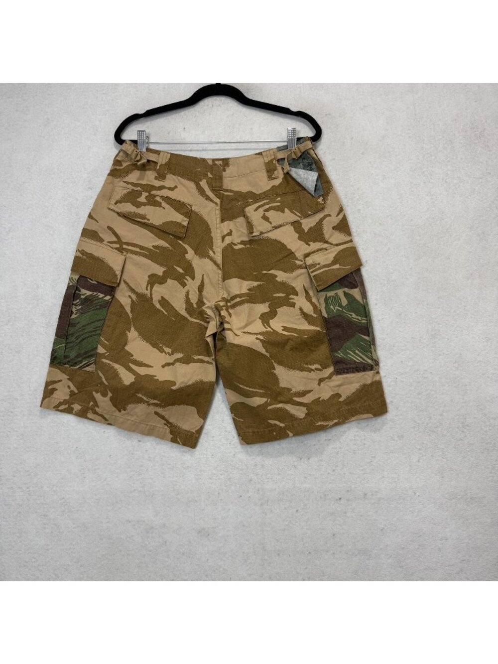 Deus Ex Machina Cargo Shorts Mens 29 Multicolor Camo Cotton Adjustable 11 Inseam